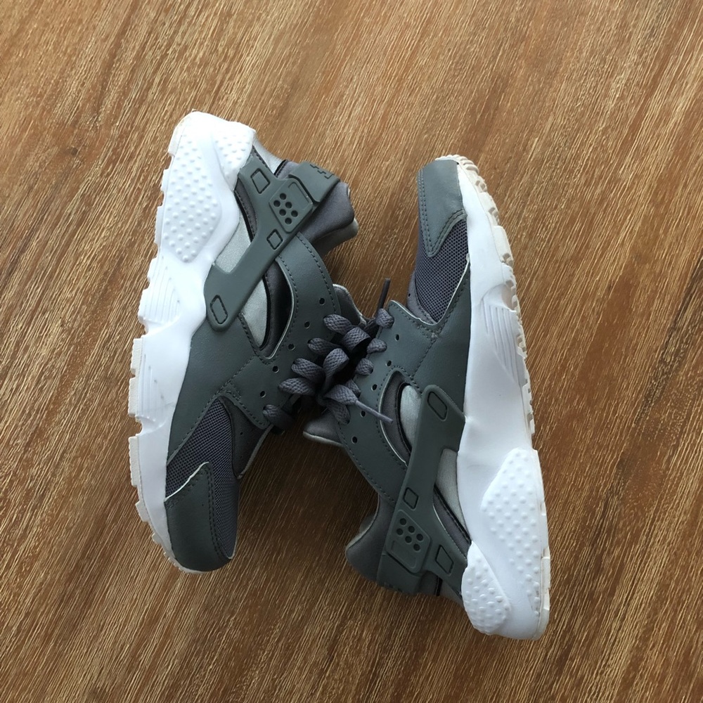 Nike Gray Huarache Run Sneakers